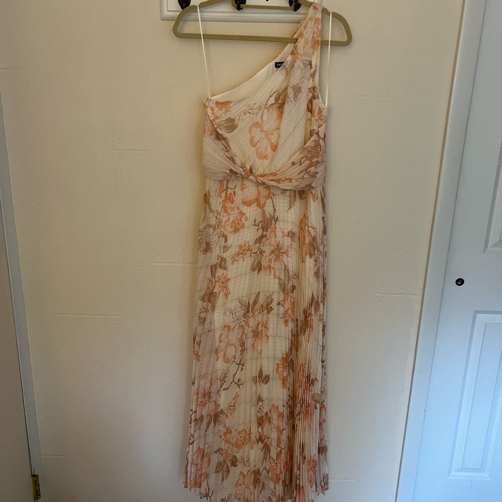 Express One-Shoulder Floral Maxi Dress in Peach and Cream